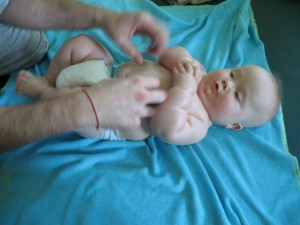 Staszek-fistaszek - masaż Shantala - zespół Downa - rehabilitacja - 7 miesięcy - Down syndrome